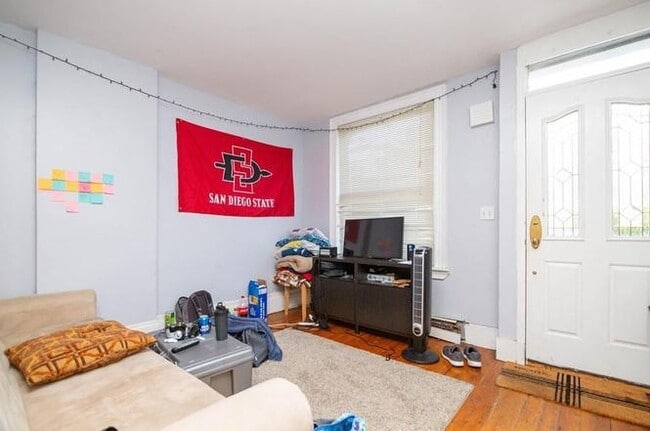 Photo - 68 Hammond St Unit 1