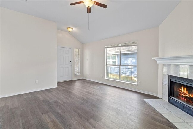 Photo - 806 Kalanchoe Ct