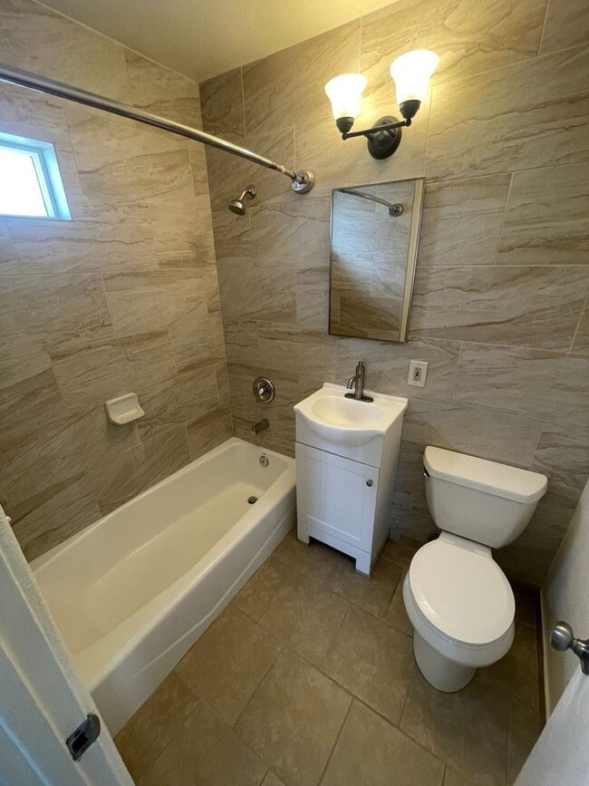Photo - Mission Beach 1Bed 1 Bath steps from the water! Unit 729