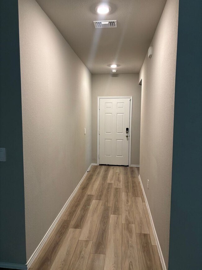 Photo - 2702 Wigeon Wy