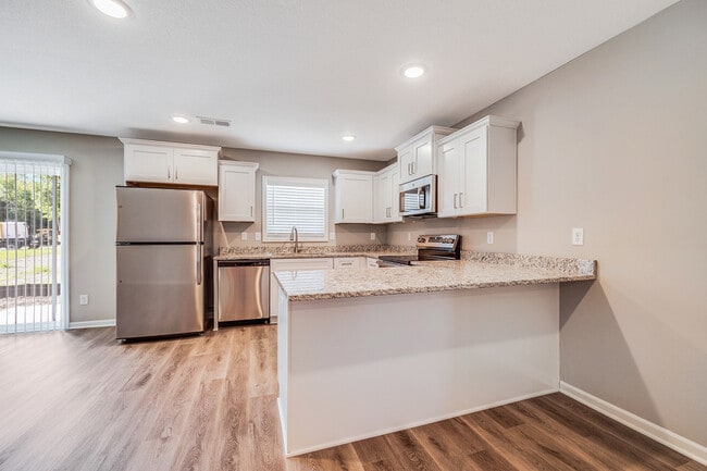 Photo - 411 E Benning St