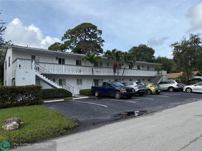 Photo - 701 SW 14th Ave Unidad 5