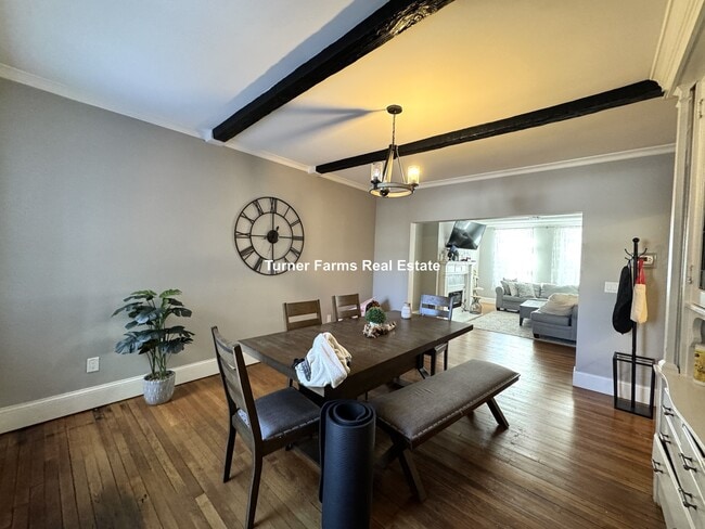 Photo - 179 Babcock St