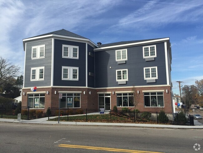 Building Photo - 225 W Squantum St Unit 202 Rental