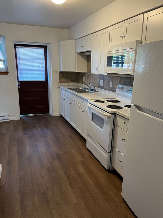 Photo - 410 W Mather St Apartment
