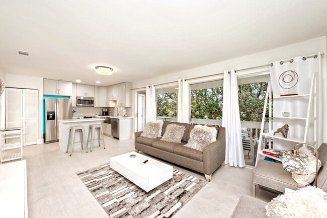 Building Photo - 4000 Gulf Terrace Dr Rental