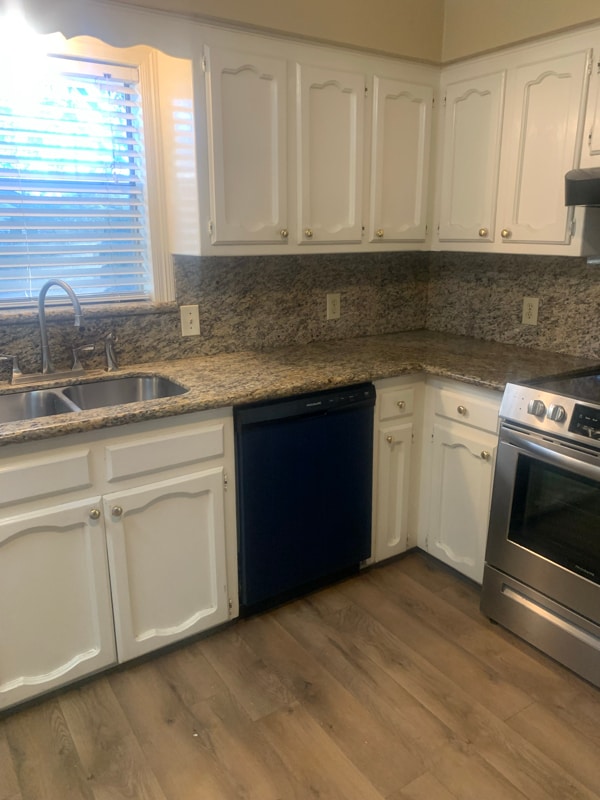 Photo - 16912 Dahlgren Ave