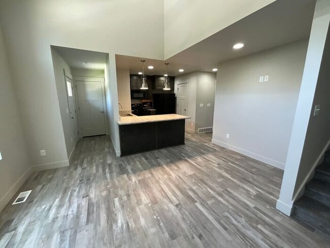 Photo - 2 bedroom 2 1/2 bath 2 car Garage dog friendly.
