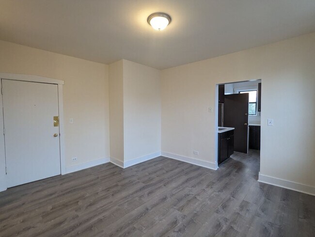 1536 N Kedzie Ave Unit 3J