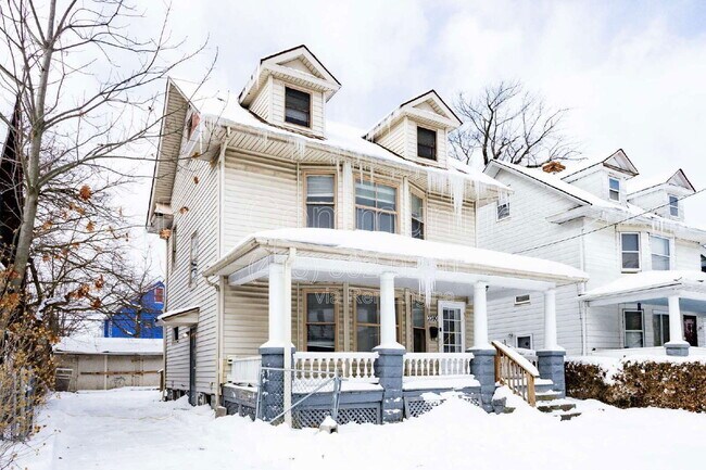 Photo - 3390 E 135th St