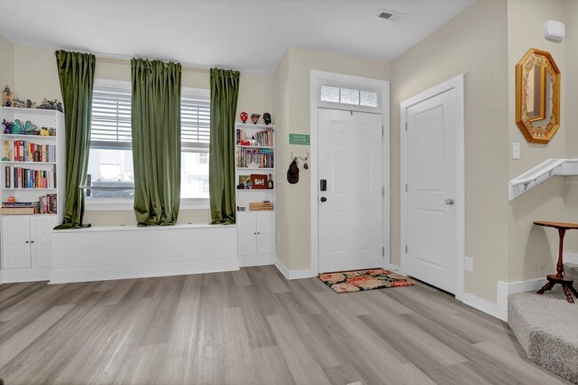 Photo - 328 Starfish Ln