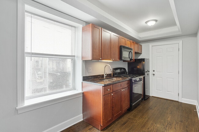Photo - 7728 N Ashland Ave Unit D2
