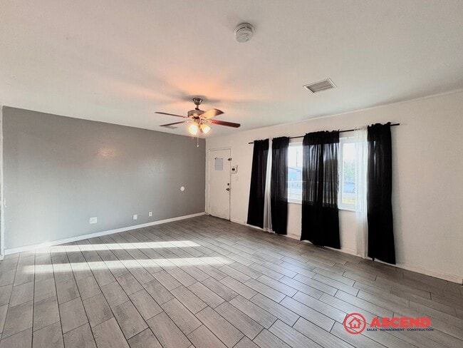 Photo - 3-Bedroom Home In East Bakersfield!