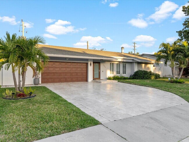 Photo - 1398 SW 24th Terrace