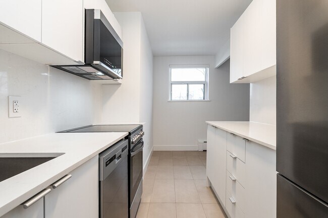 Photo - 1420 Kingston Rd Unit 303