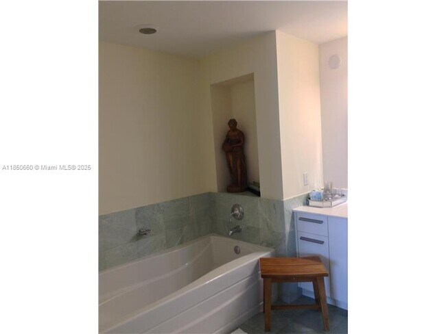 Photo - 1060 Brickell Ave Unit 3001