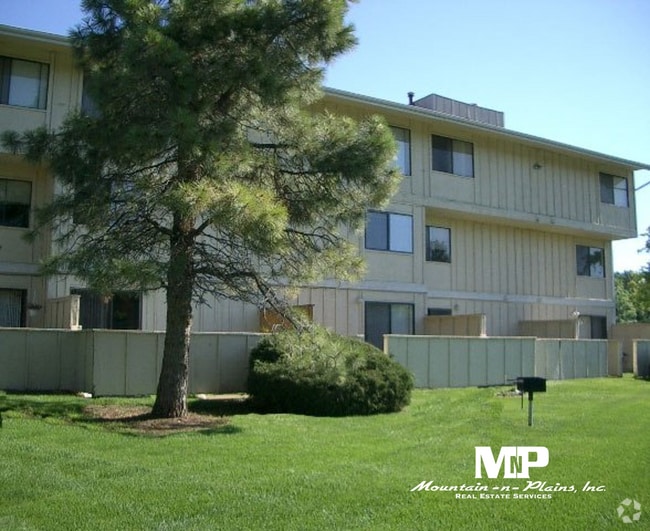 Building Photo - 1705 Heatheridge Rd Rental