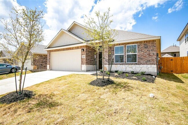 Photo - 140 Bright Star Ln