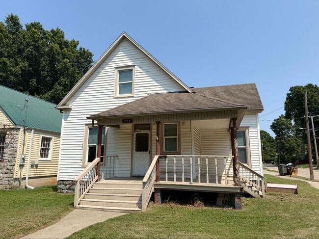 Building Photo - 758 S Delaware Ave