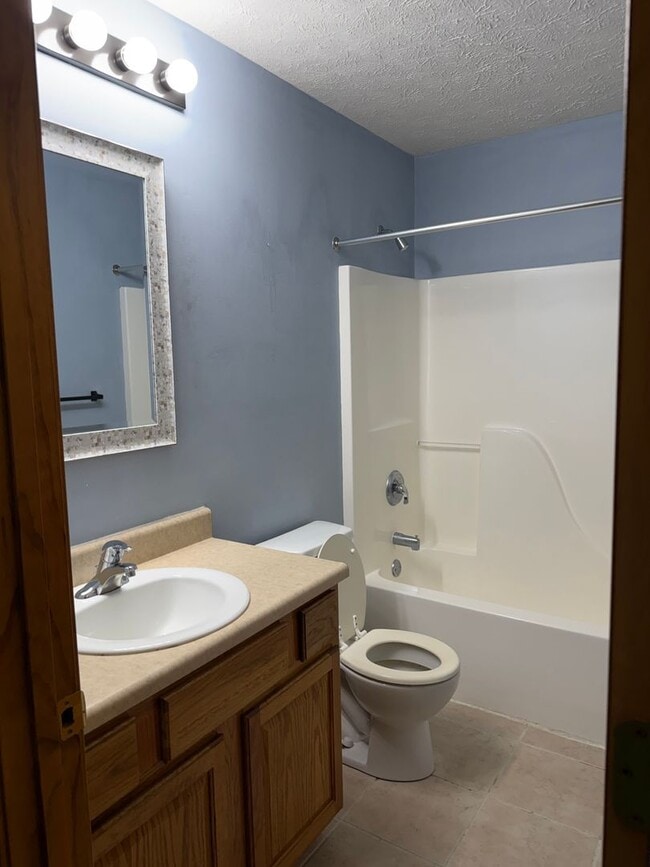 Photo - 307 E Pintail Dr