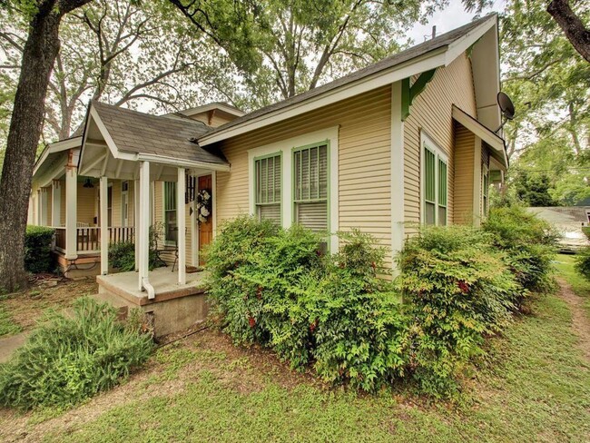 Photo - 4301 Avenue C