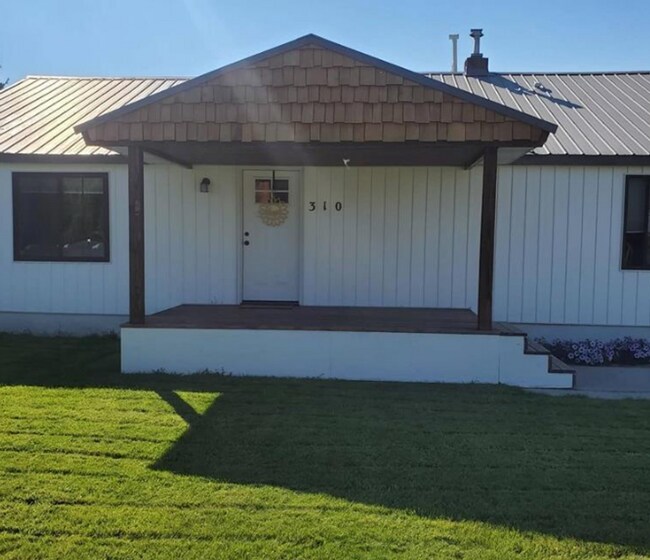 Photo - NEWLY REMODELED 3 BED 2 BATH HOME IN REXBURG