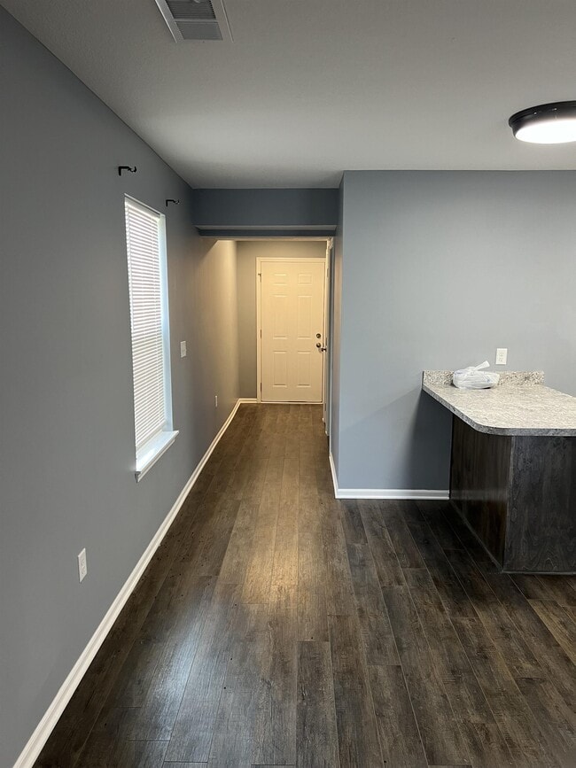 Photo - 891 W Gay St