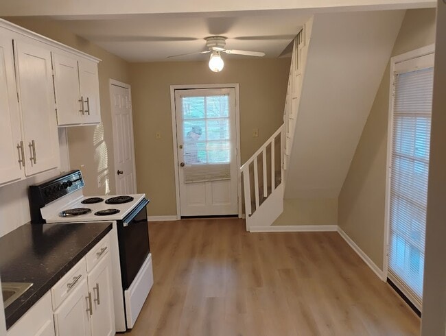 Photo - 504 N Newsom St