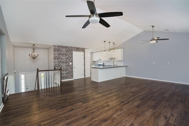 Photo - 5060 Meadow Overlook Dr