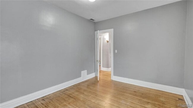 Building Photo - 2528 Main St