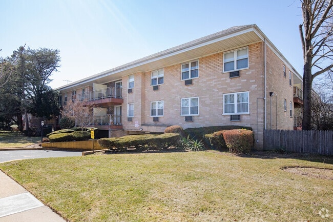 Lynbrook 44