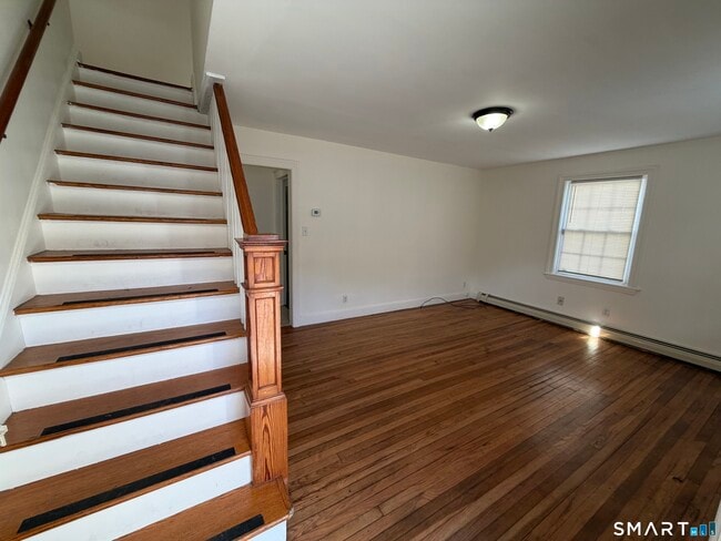 Photo - 535 Chase Ave