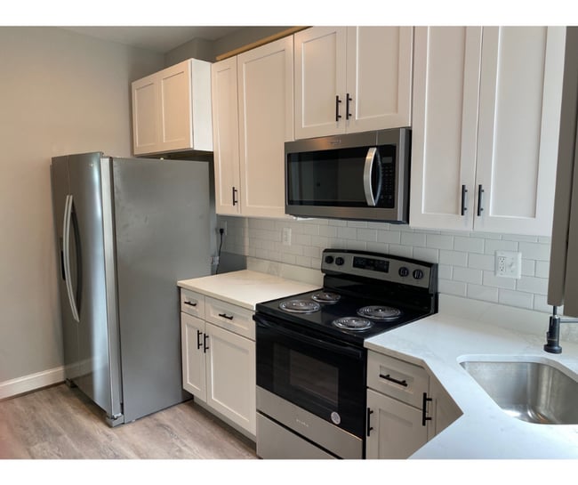 Photo - 2311 Anoka Ave Unit 2C Available $650 2C