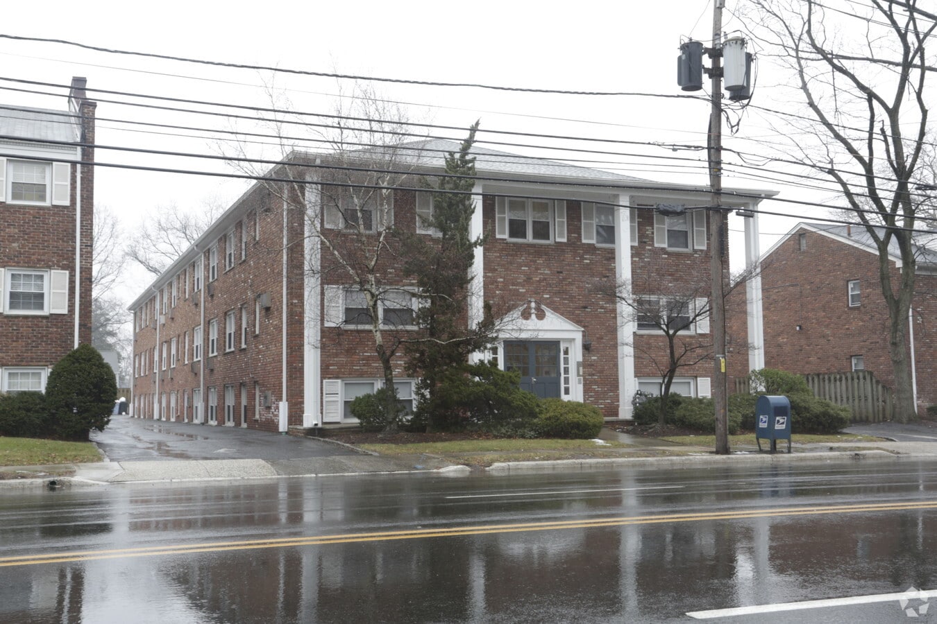 2105 - 2107 Saint Georges Ave - 2105-2107 Saint Georges Ave