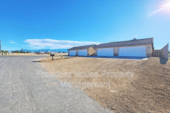 Building Photo - 1041 Marne Ct Unit 4