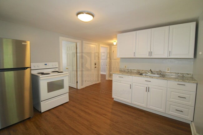 Photo - 11 Maple St Unit B