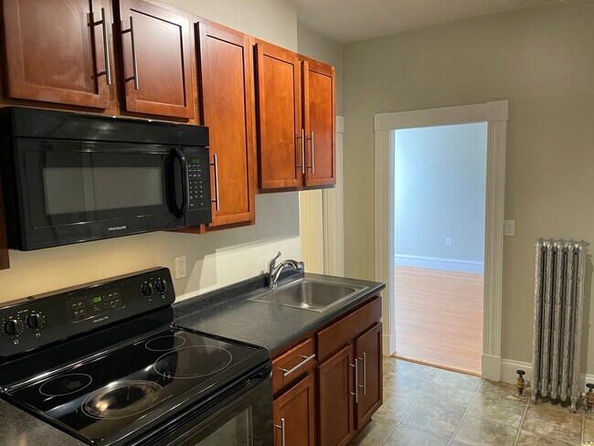 Photo - 198 Mammoth Rd