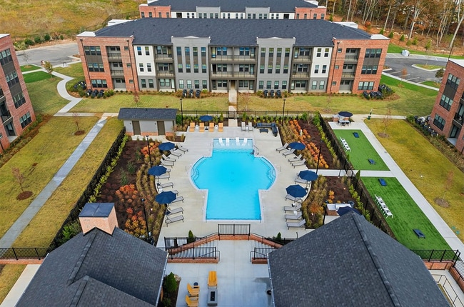 Building Photo - Chastain Hill