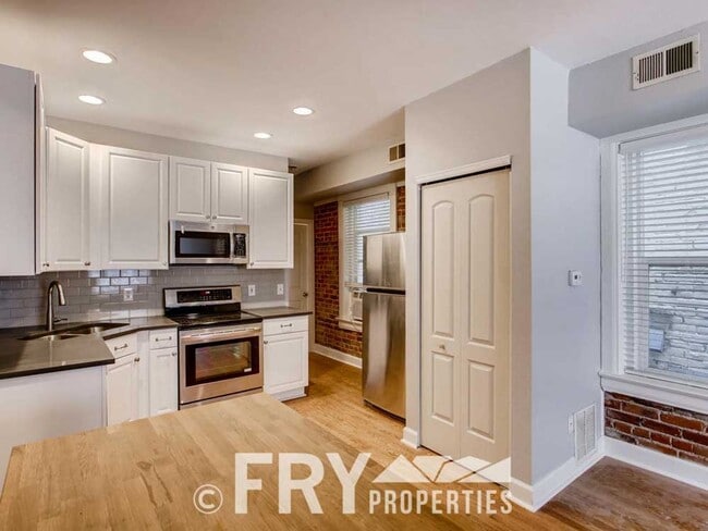 Photo - 610 Logan St