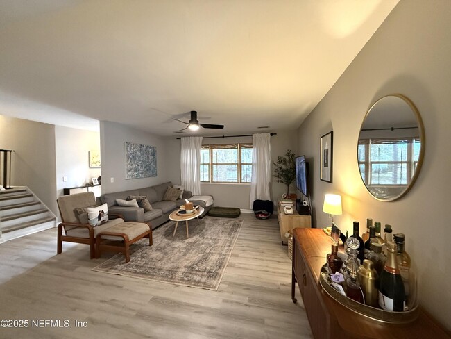 Photo - 1272 Arlingwood Ave