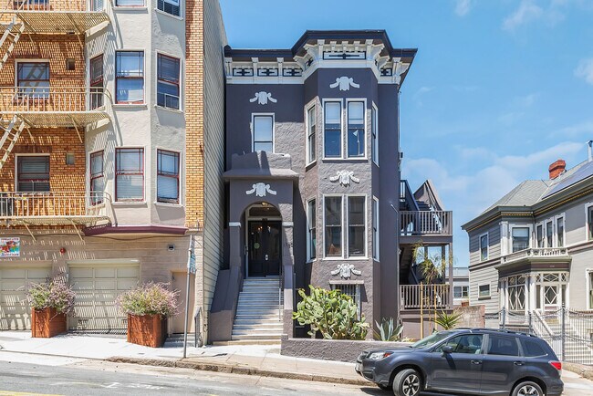 1720 Golden Gate