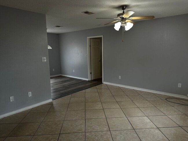 Photo - Country Living