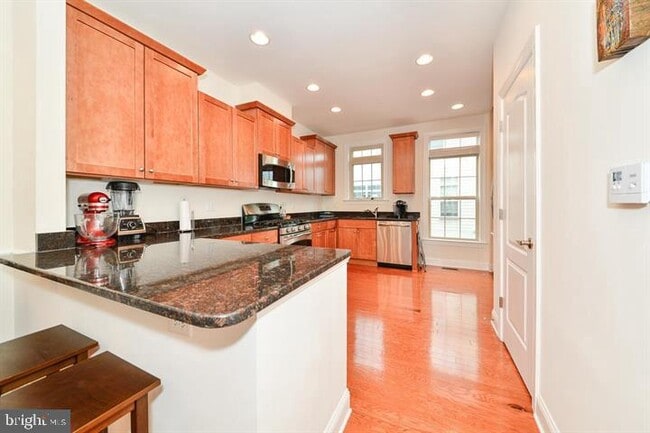 Photo - 402 N Thomas St