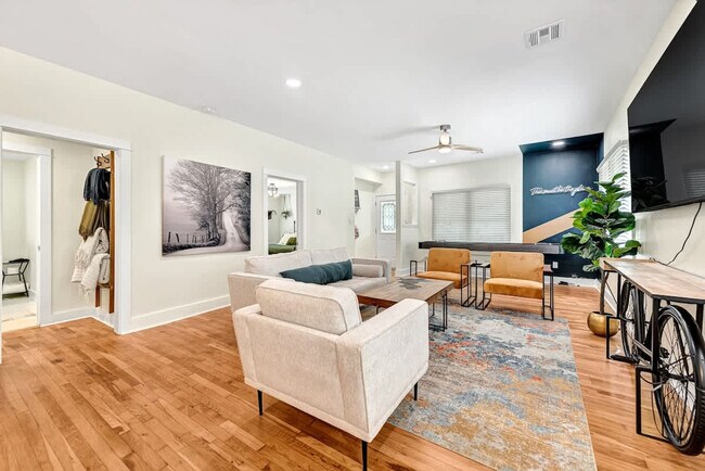 Photo - 426 S Washington St Unidad SI ID1520937P
