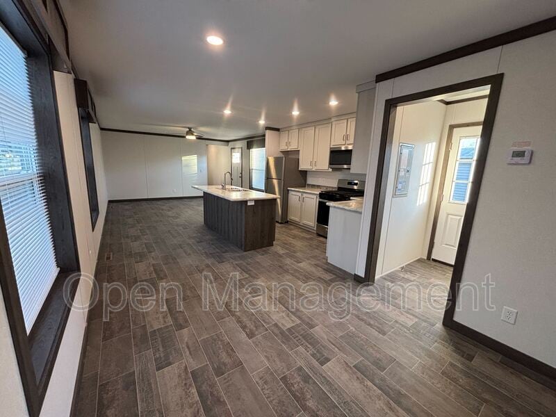 Photo - 4005 4005 19th St NE