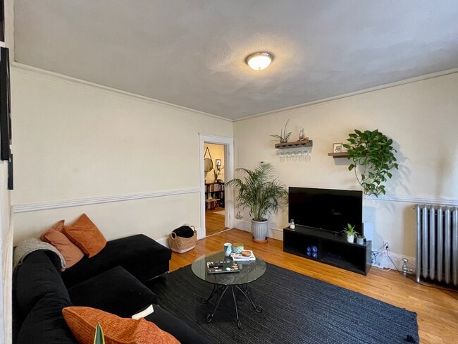 Photo - 97 Kilsyth Rd Unit 1