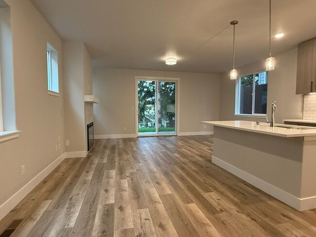 Photo - Beautiful Three Bedroom New Construction Home For Rent