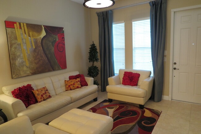 819 NW 82nd Pl