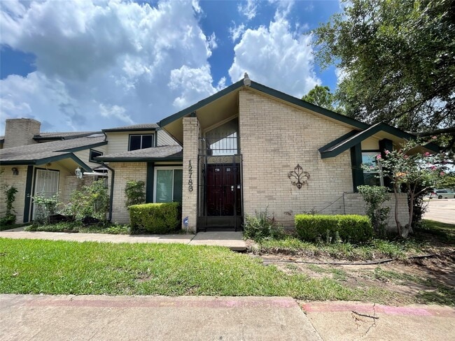 Photo - 12783 Leader St