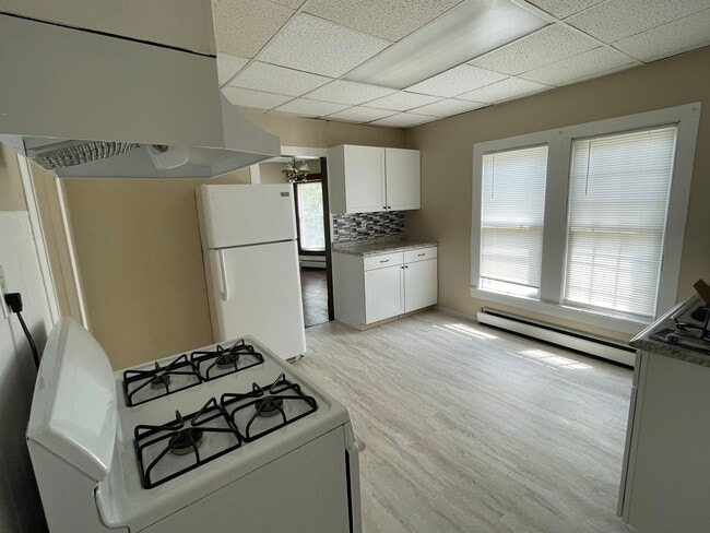 Cocina - 239 Sly Ave Unidad 201